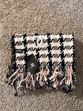 CHANEL Black, White & Blush Pink Tweed Houndstooth Scarf